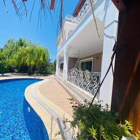 Luxurious With Private Pool And Location In Fethiye