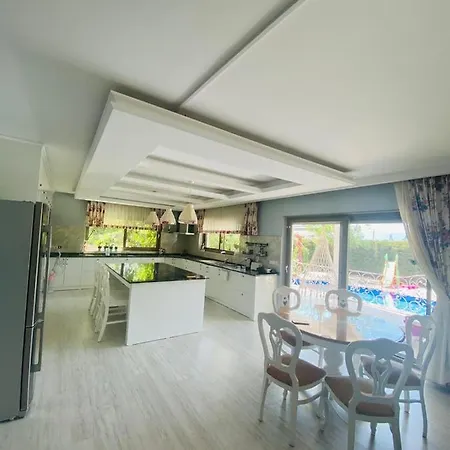 Luxurious With Private Pool And Location In Fethiye